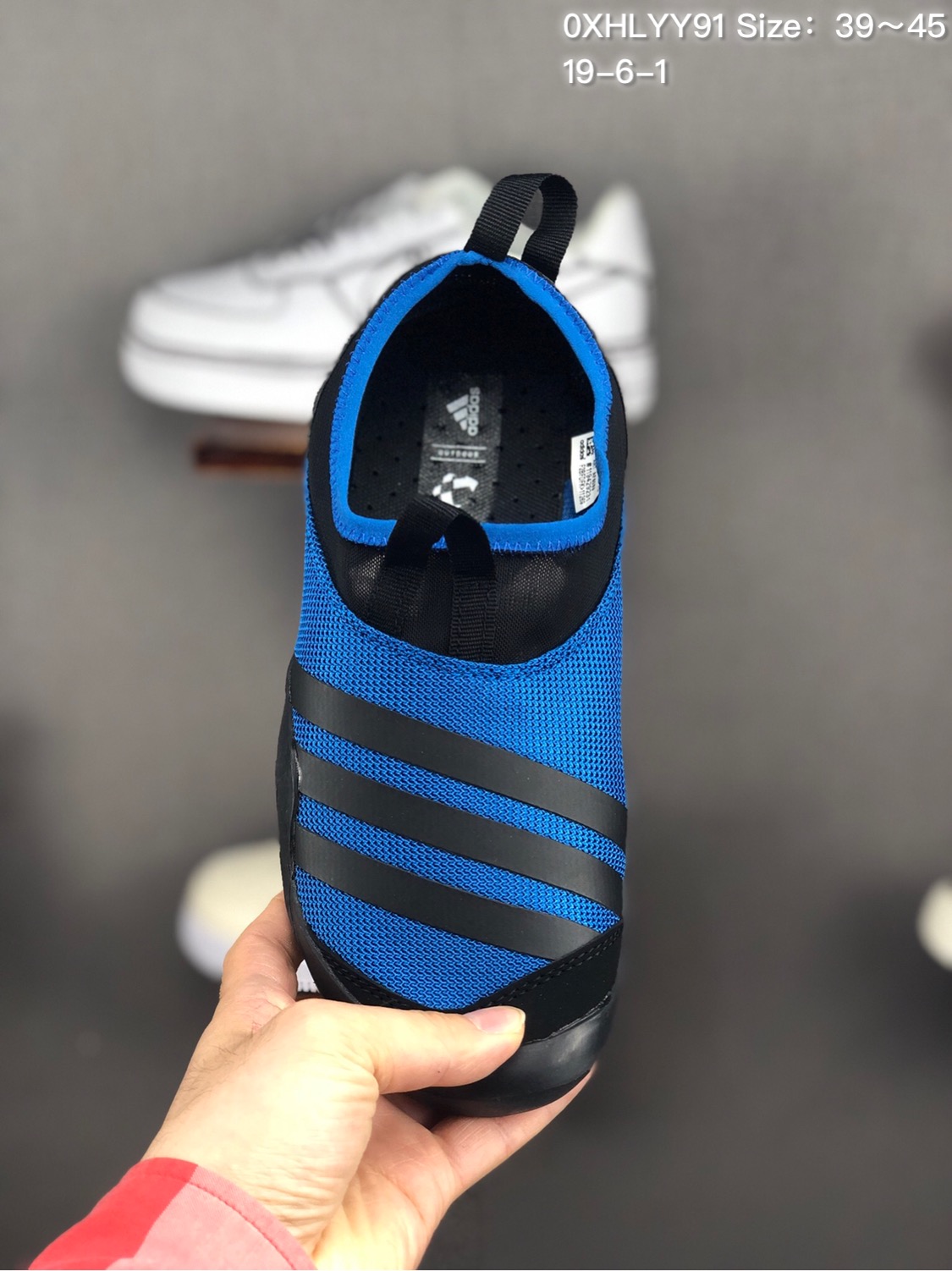 100阿迪达斯 Adidas 春夏新品 超透气网布三杠 户外旅行涉水鞋