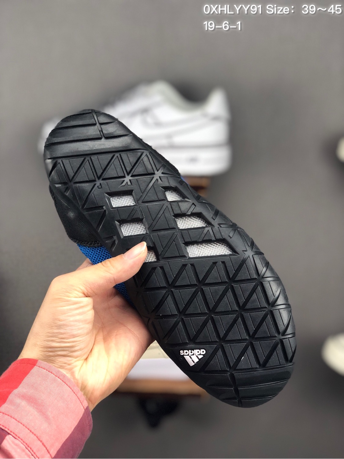 100阿迪达斯 Adidas 春夏新品 超透气网布三杠 户外旅行涉水鞋