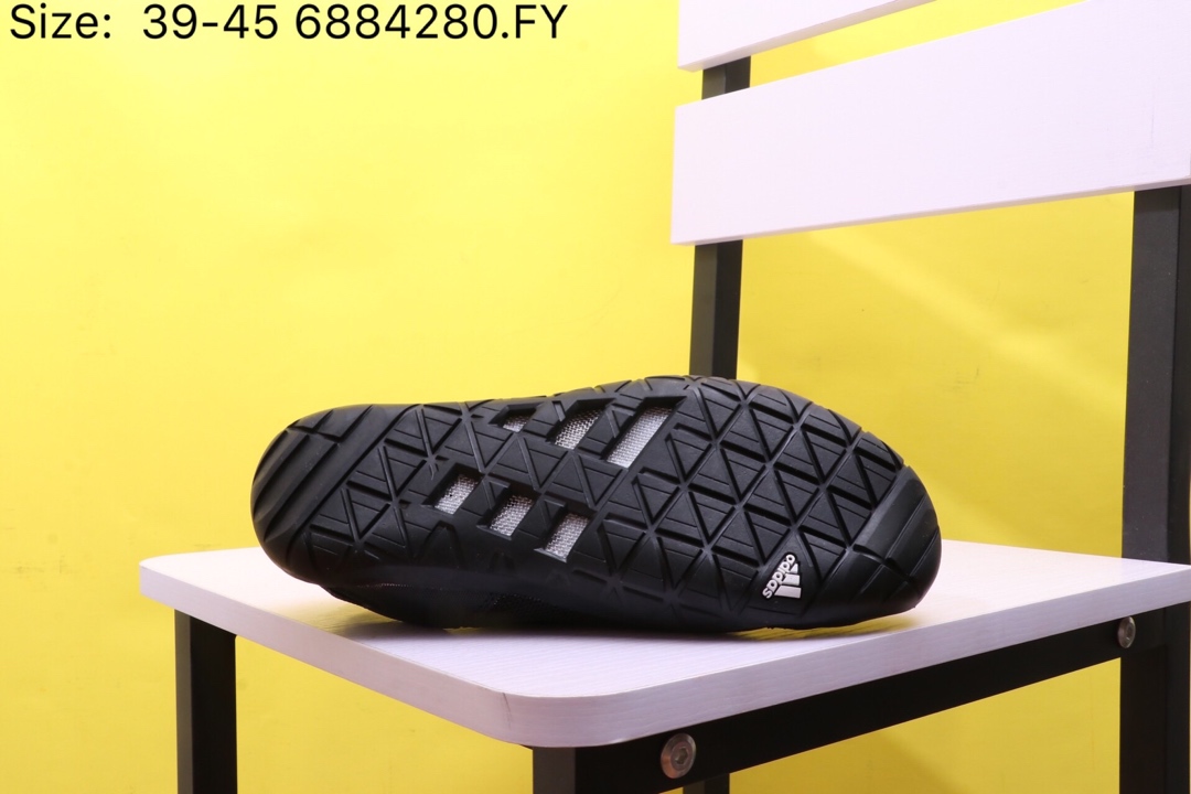 110【阿迪达斯 Adidas 涉水鞋】 阿迪达斯 Adidas Climacool Jawpaw Slip On 春夏新品 超透气网面+猪八革拼接 三杠 户外旅行涉水鞋M29553