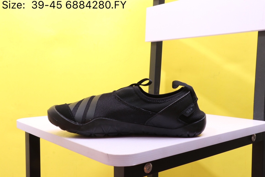 110【阿迪达斯 Adidas 涉水鞋】 阿迪达斯 Adidas Climacool Jawpaw Slip On 春夏新品 超透气网面+猪八革拼接 三杠 户外旅行涉水鞋M29553