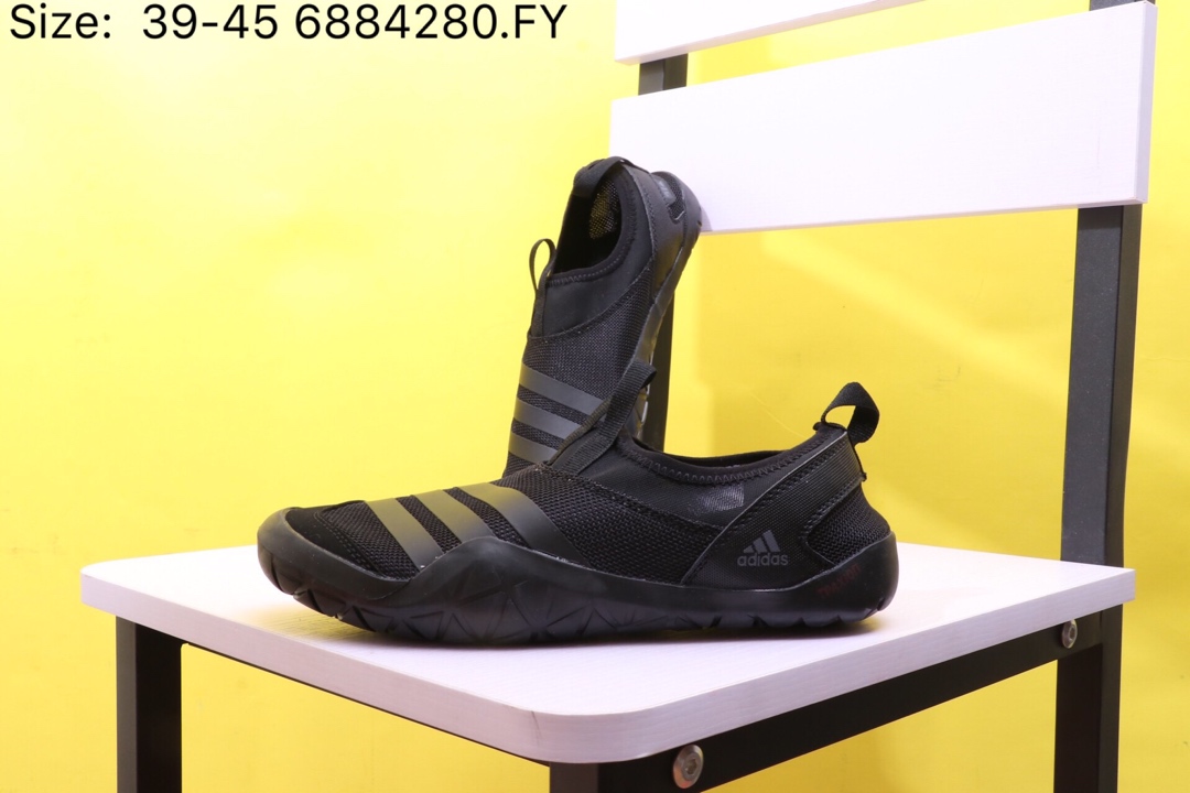 110【阿迪达斯 Adidas 涉水鞋】 阿迪达斯 Adidas Climacool Jawpaw Slip On 春夏新品 超透气网面+猪八革拼接 三杠 户外旅行涉水鞋M29553