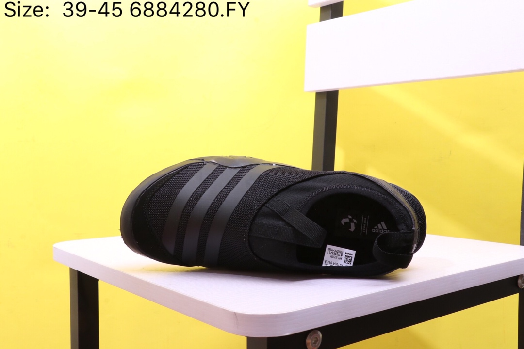 110【阿迪达斯 Adidas 涉水鞋】 阿迪达斯 Adidas Climacool Jawpaw Slip On 春夏新品 超透气网面+猪八革拼接 三杠 户外旅行涉水鞋M29553