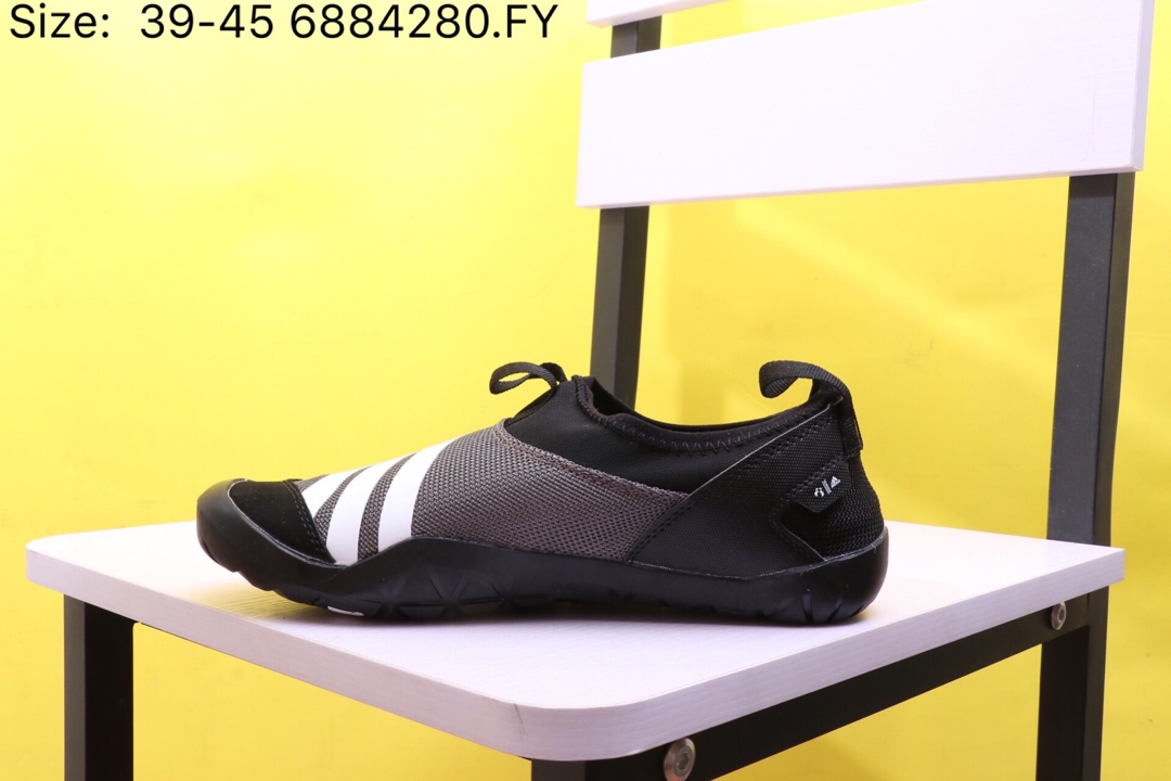 110【阿迪达斯 Adidas 涉水鞋】 阿迪达斯 Adidas Climacool Jawpaw Slip On 春夏新品 超透气网面+猪八革拼接 三杠 户外旅行涉水鞋M29553