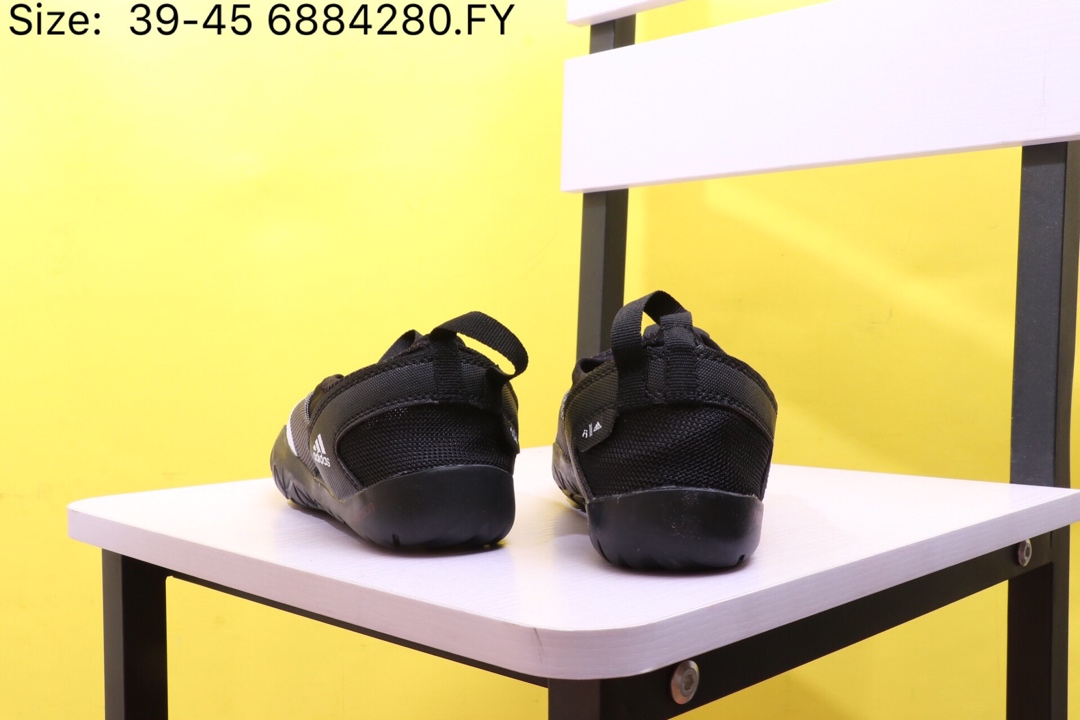 110【阿迪达斯 Adidas 涉水鞋】 阿迪达斯 Adidas Climacool Jawpaw Slip On 春夏新品 超透气网面+猪八革拼接 三杠 户外旅行涉水鞋M29553