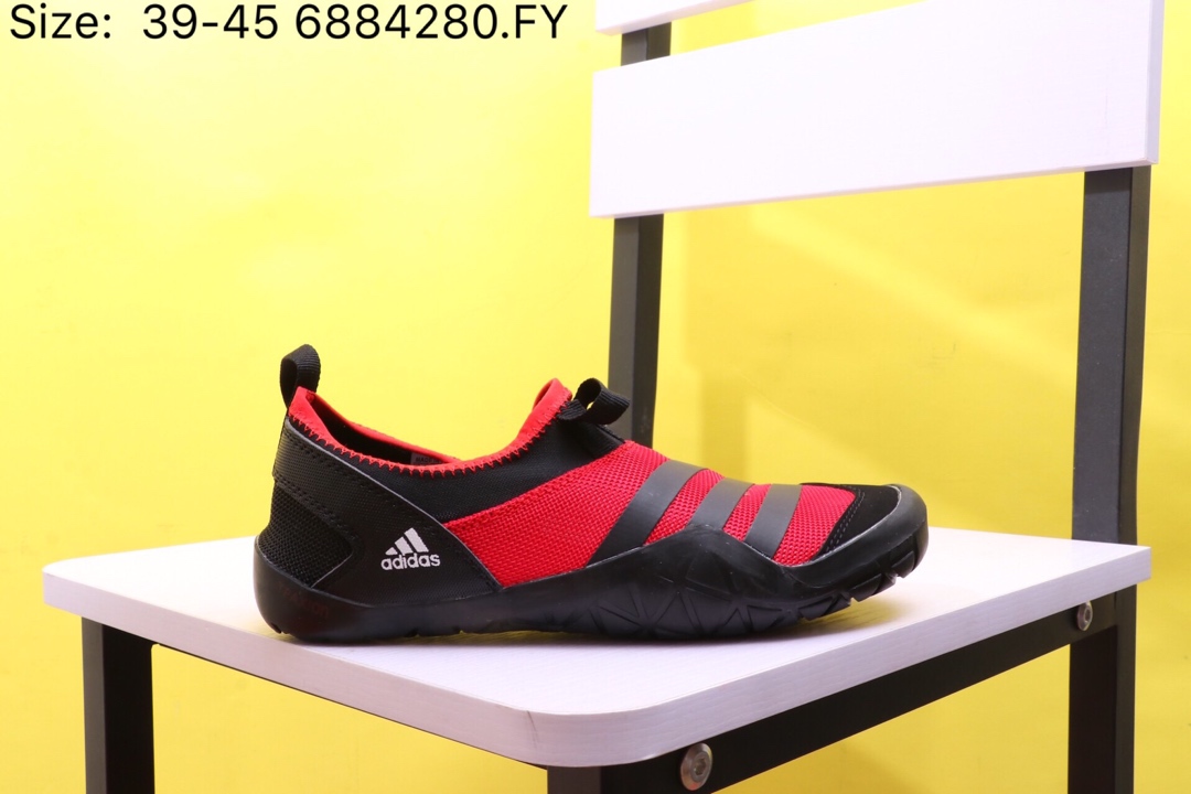 100【阿迪达斯 Adidas 涉水鞋】 阿迪达斯 Adidas Climacool Jawpaw Slip On 春夏新品 超透气网面+猪八革拼接 三杠 户外旅行涉水鞋！货号：M29553