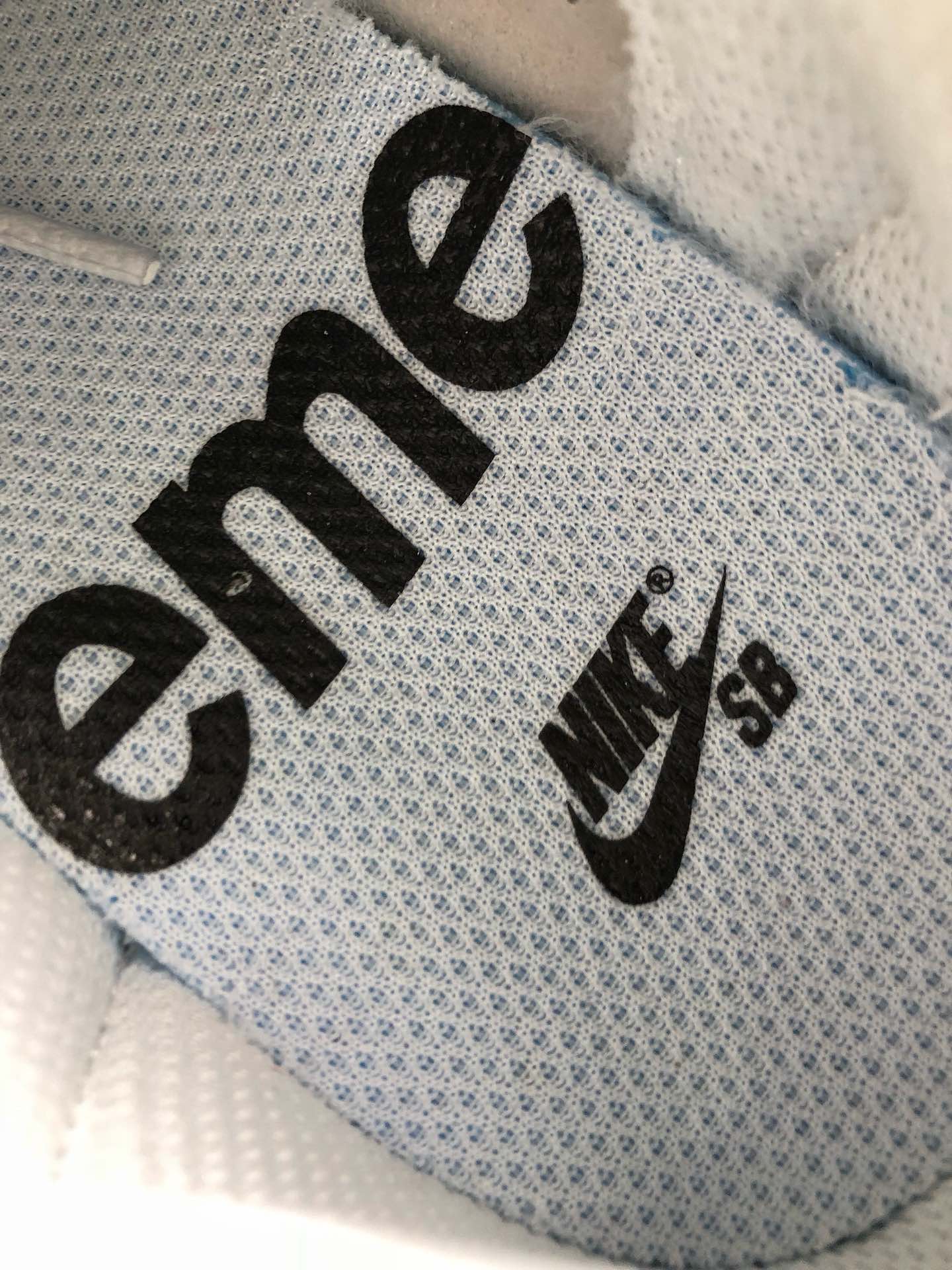 140Nike/Superme联名款 NIkeSB Blazer Zoom Low XT滑板鞋 864348-101