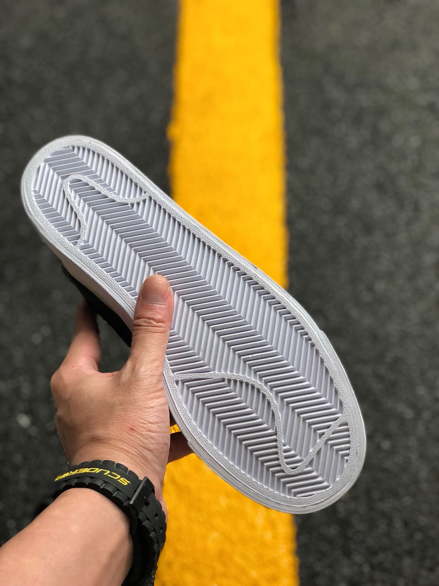 140Nike/Superme联名款 NIkeSB Blazer Zoom Low XT滑板鞋 864348-101