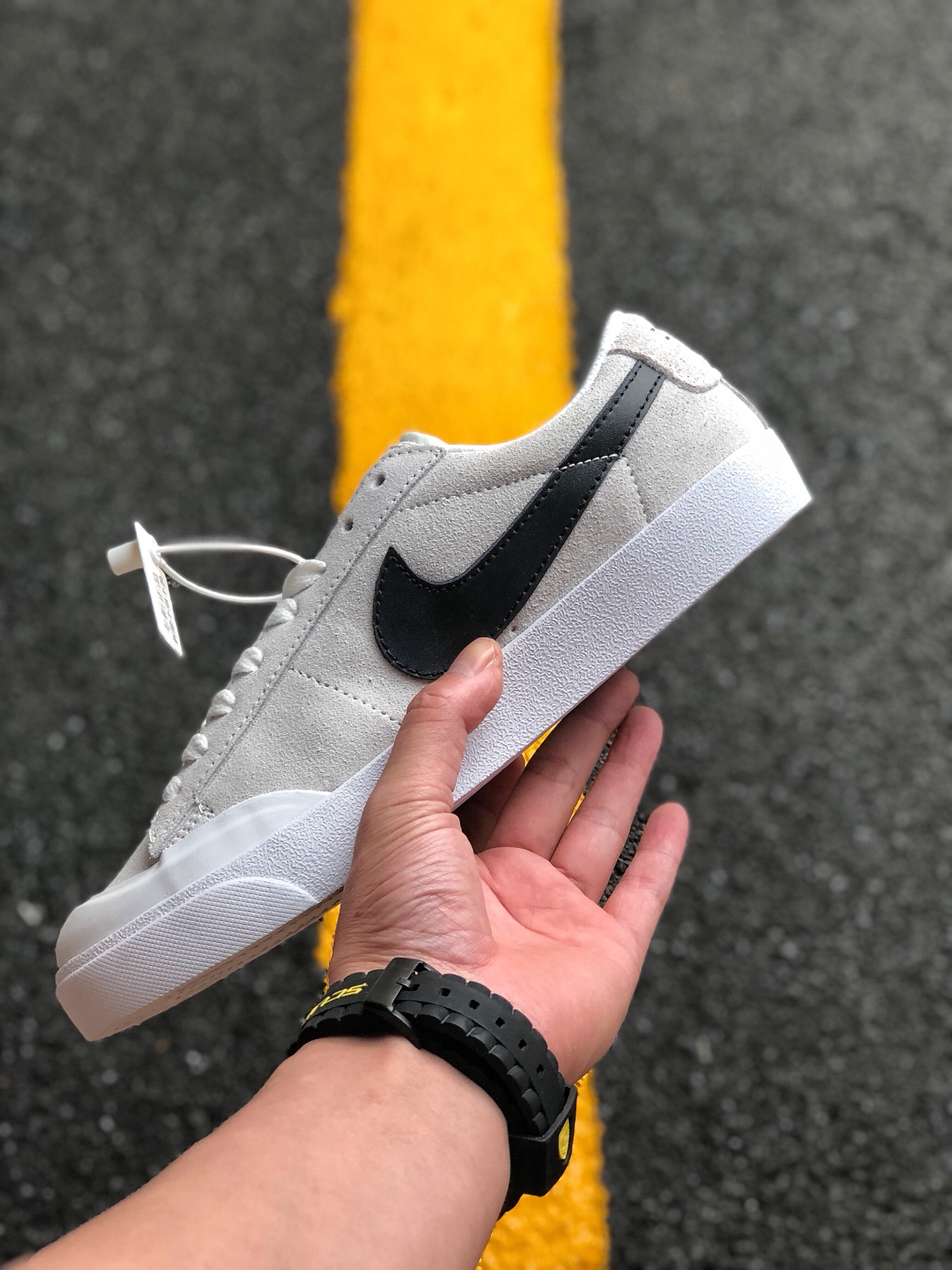 140Nike/Superme联名款 NIkeSB Blazer Zoom Low XT滑板鞋 864348-101