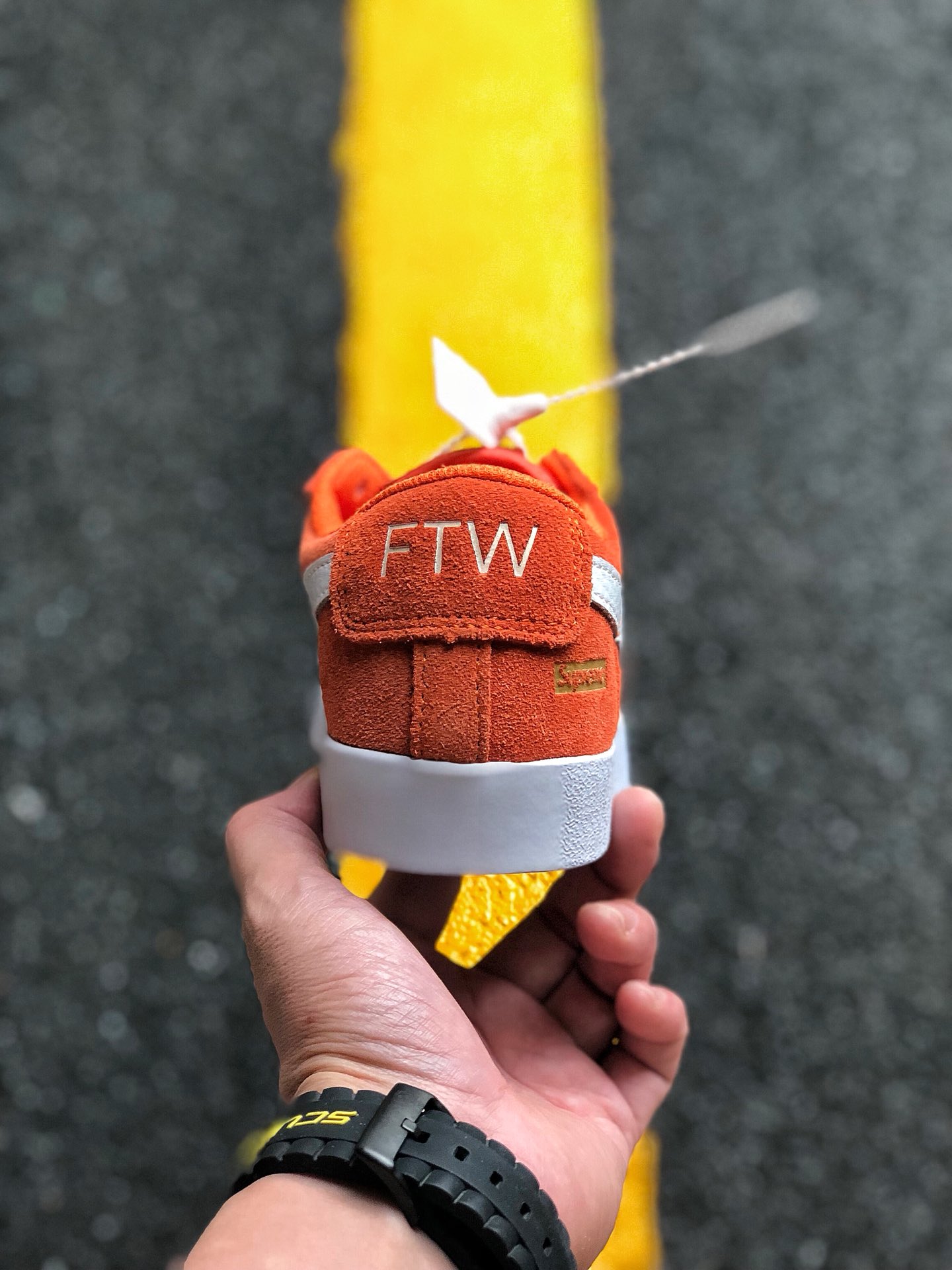 140Nike/Superme联名款 NIkeSB Blazer Zoom Low XT滑板鞋 864348-101