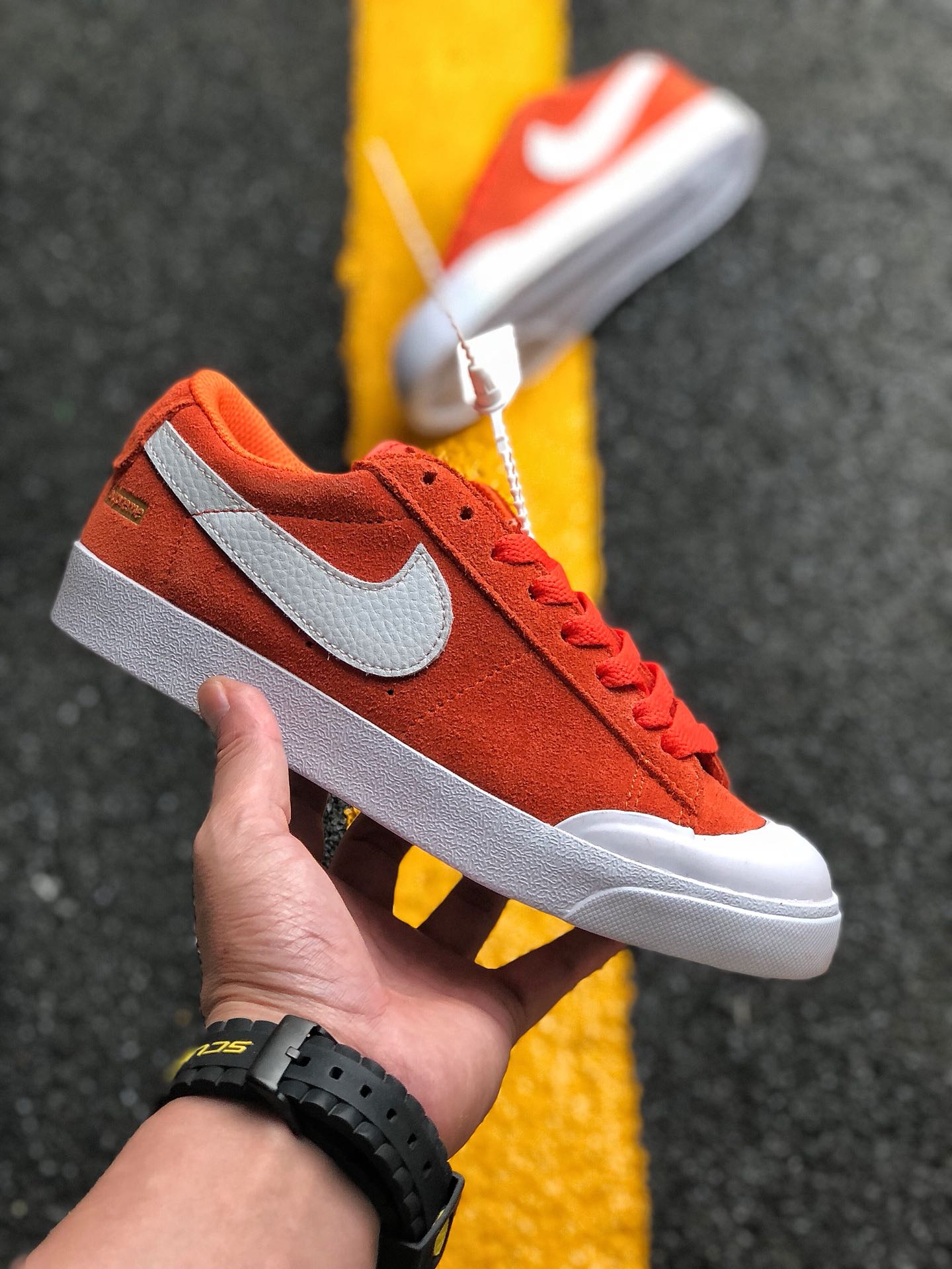 140Nike/Superme联名款 NIkeSB Blazer Zoom Low XT滑板鞋 864348-101