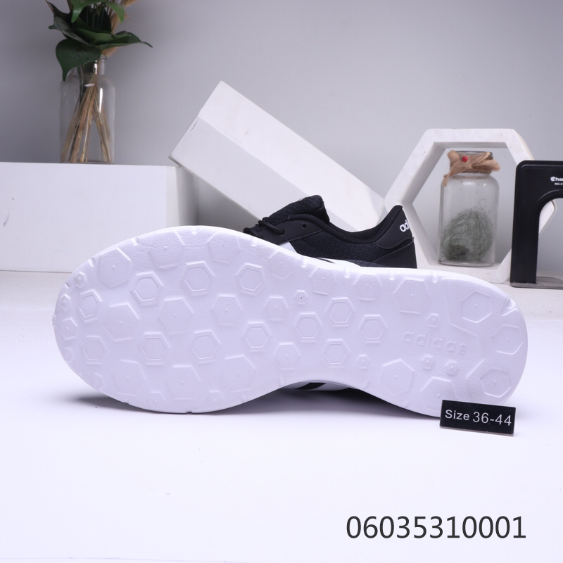 95 阿迪达斯男女鞋2019春季新款运动鞋网面透气轻便休闲跑步鞋