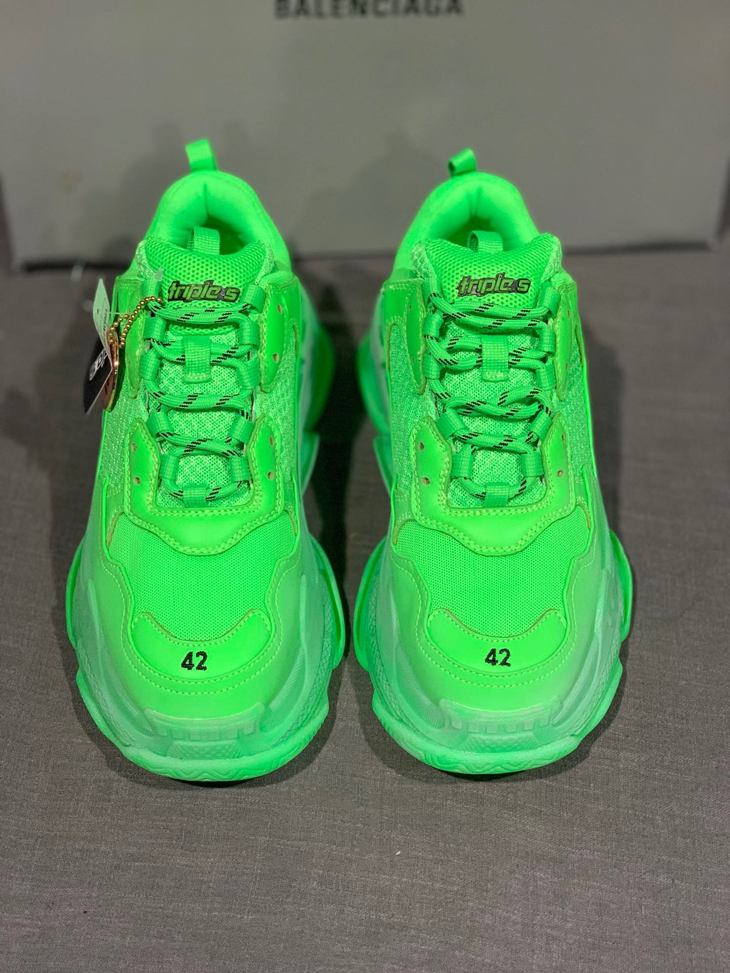 250   Balenciaga Triple S 巴黎世家 三代 气垫 水晶底 全黑 做旧厚底老爹鞋 巴黎世家新款气垫鞋 组合氮气大底 可视透明水晶气垫