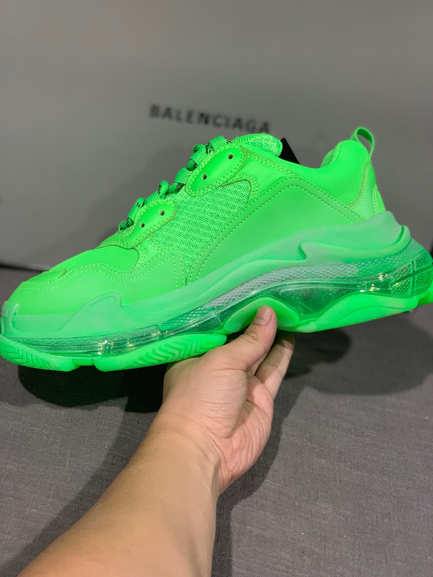 250   Balenciaga Triple S 巴黎世家 三代 气垫 水晶底 全黑 做旧厚底老爹鞋 巴黎世家新款气垫鞋 组合氮气大底 可视透明水晶气垫