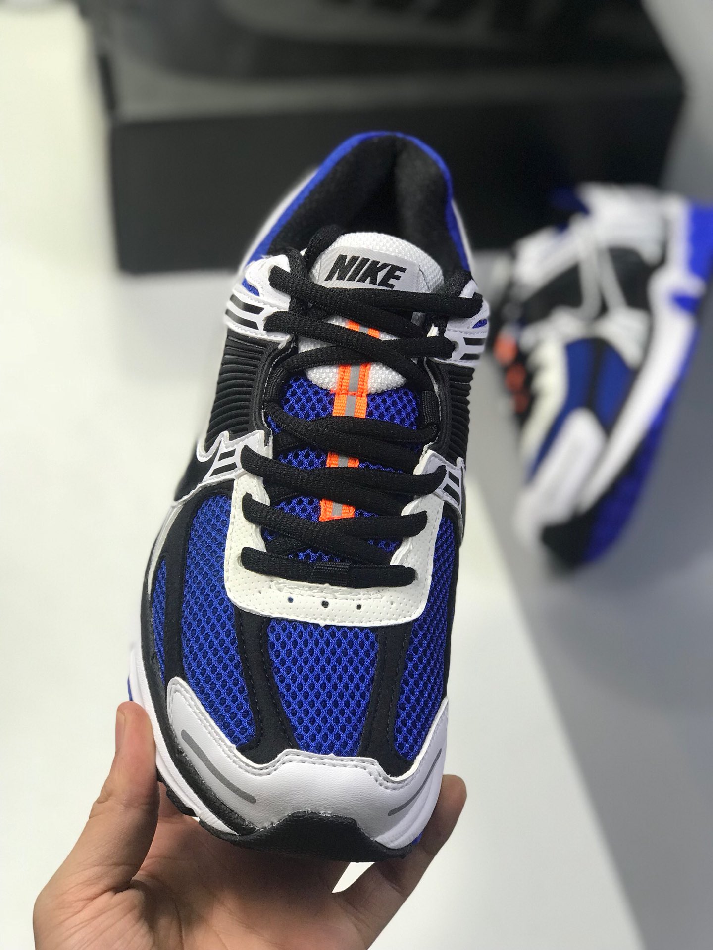 200 【顶级潮流爆款】Nike 与英国新晋时尚品牌 A-COLD-WALL* 合作打造的联名系列中的 A-COLD-WALL* x Nike Zoom Vomero+ 5