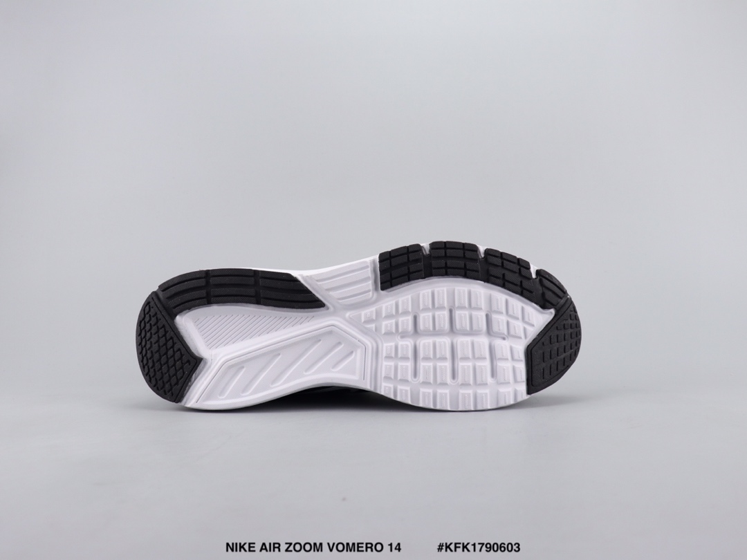 95 NIKE AIR ZOOM VOMERO 14 耐克登月减震跑步鞋 织物材质