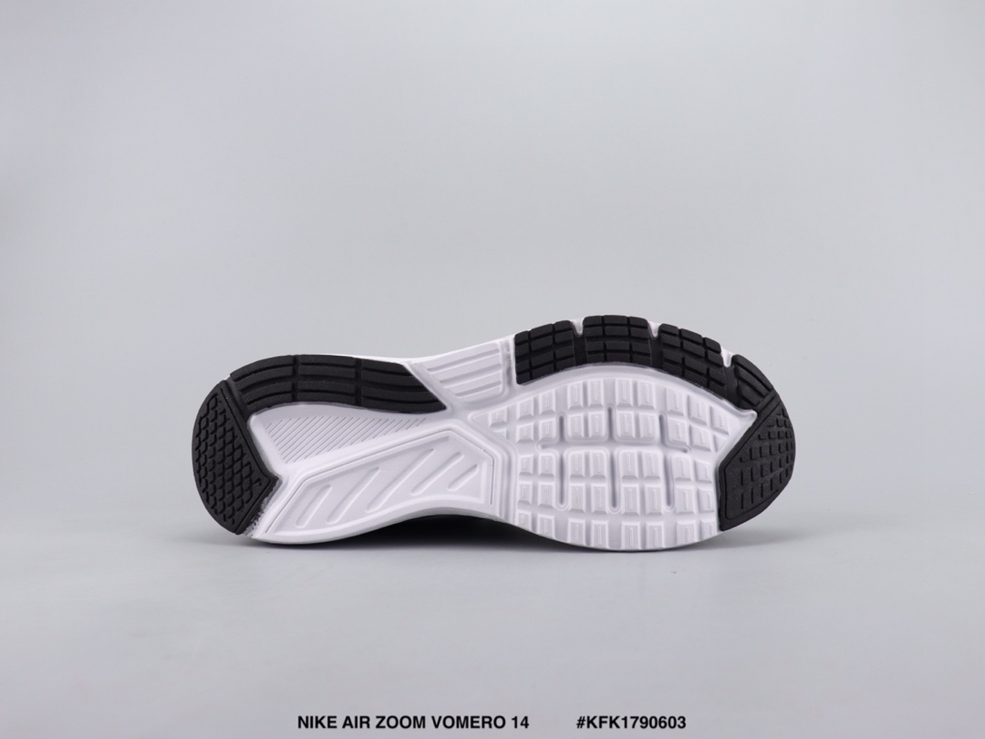 95 NIKE AIR ZOOM VOMERO 14 耐克登月减震跑步鞋 织物材质