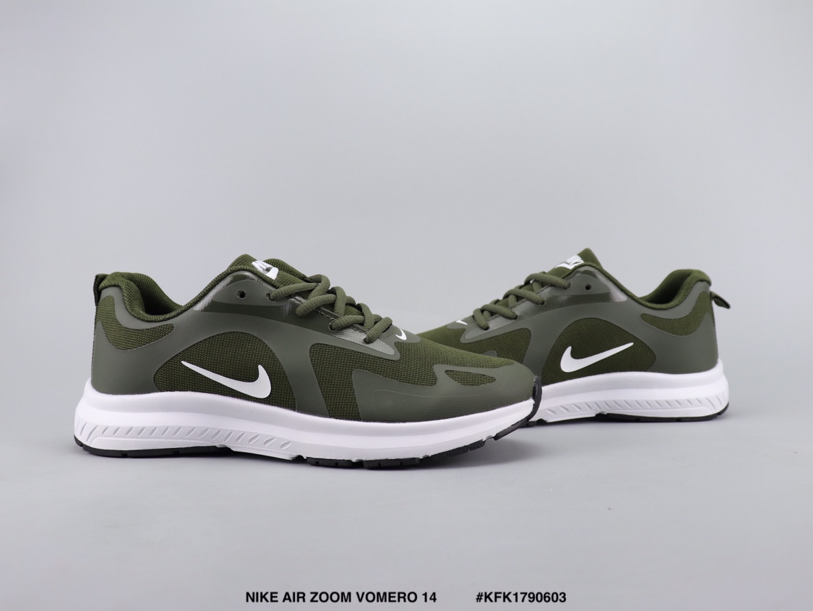 95 NIKE AIR ZOOM VOMERO 14 耐克登月减震跑步鞋 织物材质