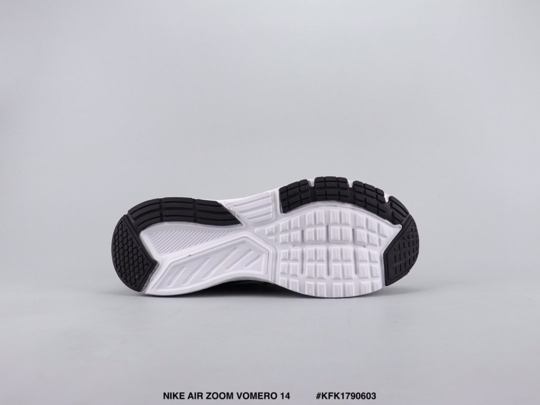 95 NIKE AIR ZOOM VOMERO 14 耐克登月减震跑步鞋 织物材质