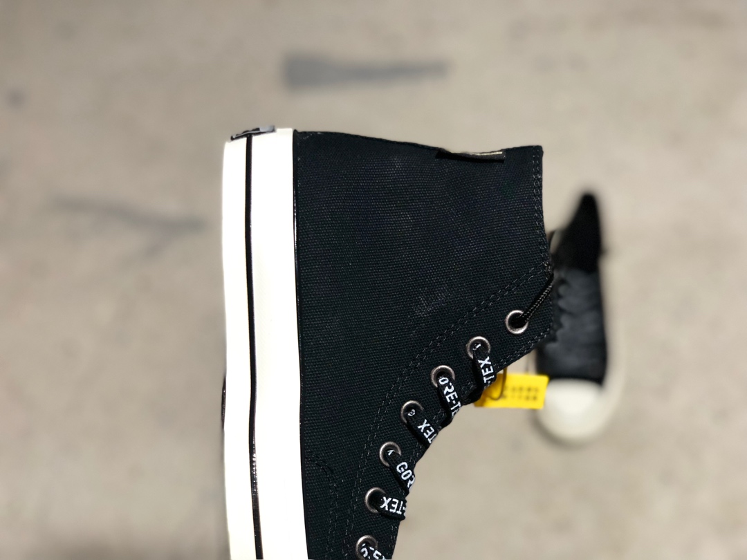 170Converse x Gore-Tex 著名防水品牌联名选用Gore-Tex的防水机能面料来代替帆布