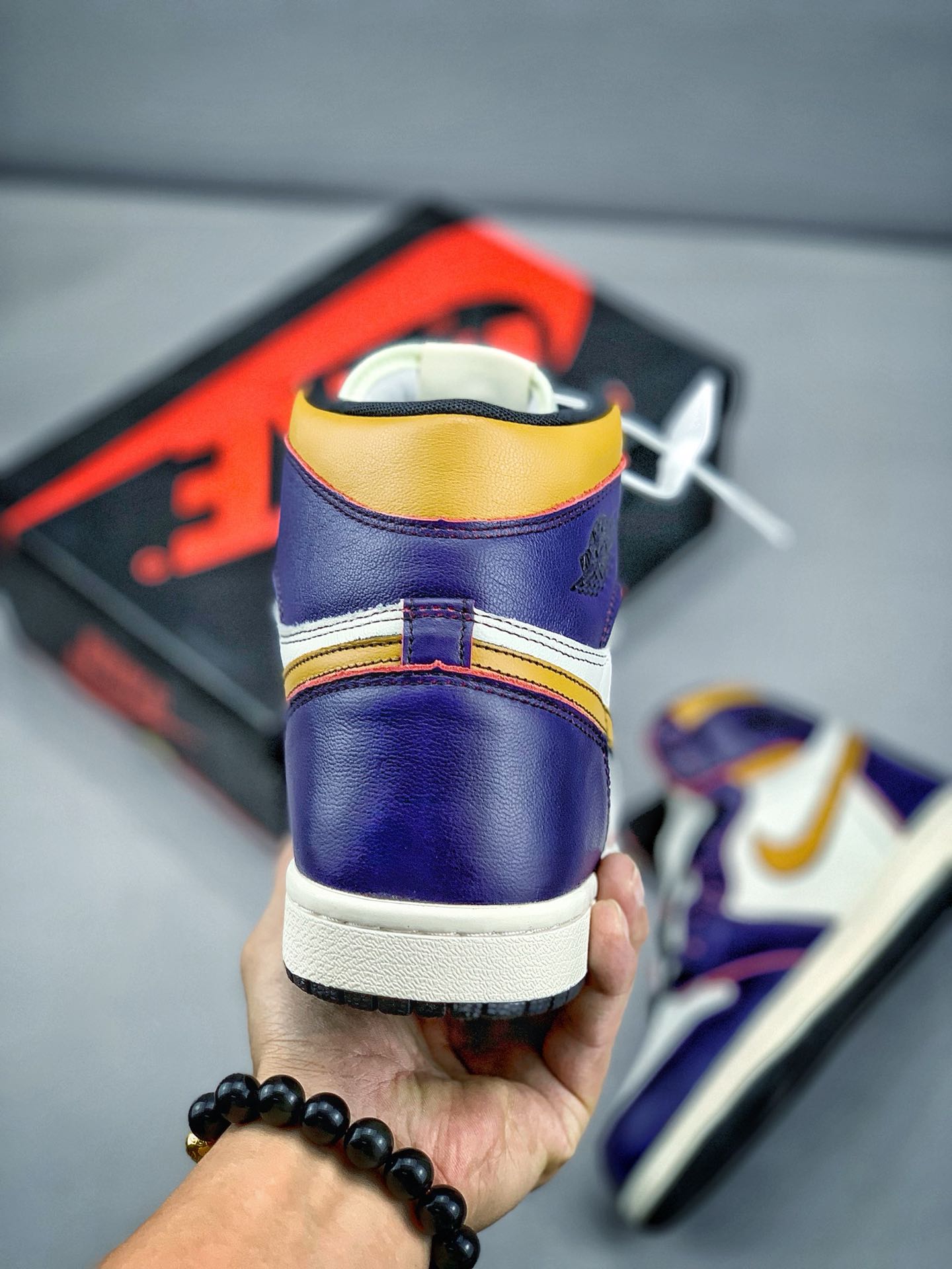 220原价市场280 耐克Nike SB x Air Jordan 1 Retro High OG CD6578-507