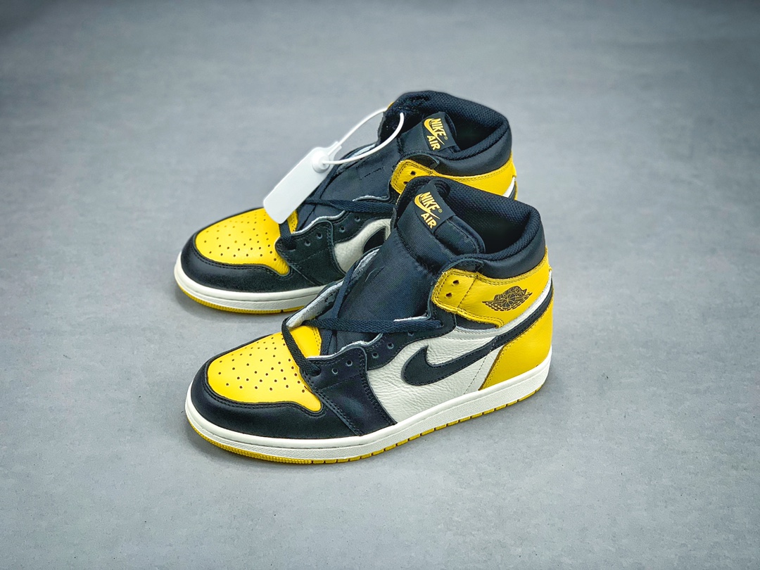 220原价市场280 Air Jordan 1 “Yellow Toe”黑黄脚趾曾经的天价配色AR1020-700