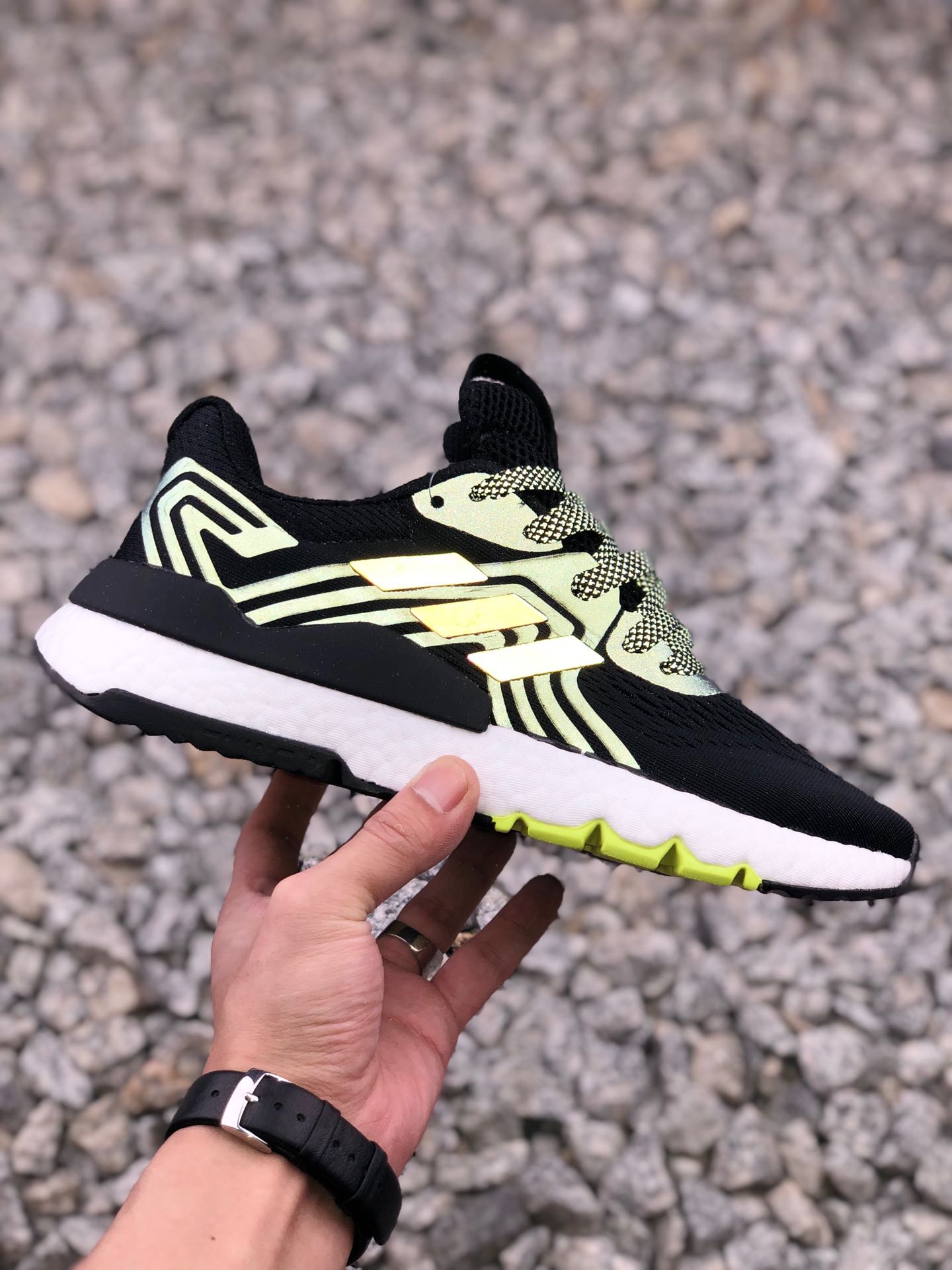 180公司级 Adidas 阿迪达斯 Nite Jogger 2019 Boost 王嘉尔代言款 贾卡透气鞋面 夜行者3M反光真爆大底复古跑鞋 EQ2202