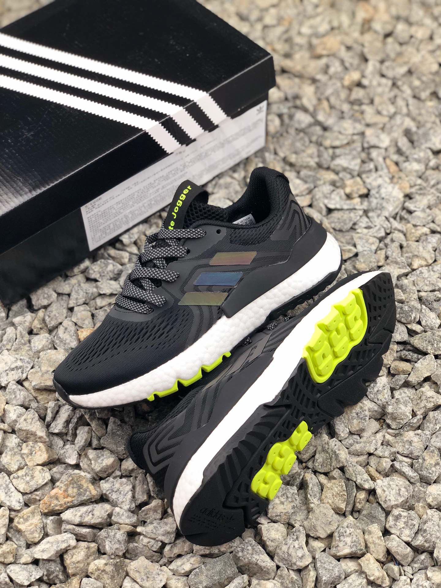 180公司级 Adidas 阿迪达斯 Nite Jogger 2019 Boost 王嘉尔代言款 贾卡透气鞋面 夜行者3M反光真爆大底复古跑鞋 EQ2202