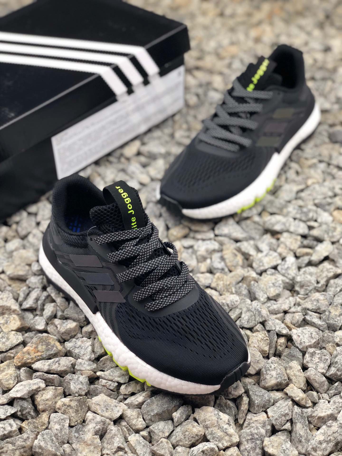 180公司级 Adidas 阿迪达斯 Nite Jogger 2019 Boost 王嘉尔代言款 贾卡透气鞋面 夜行者3M反光真爆大底复古跑鞋 EQ2202