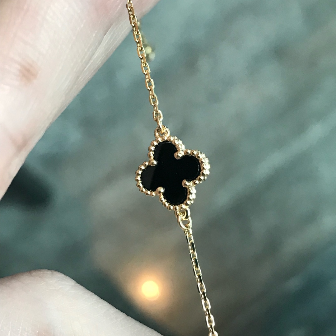 Cartier 银版小号单花手链，双线条logo，完美卡地亚链身细节对版 保色