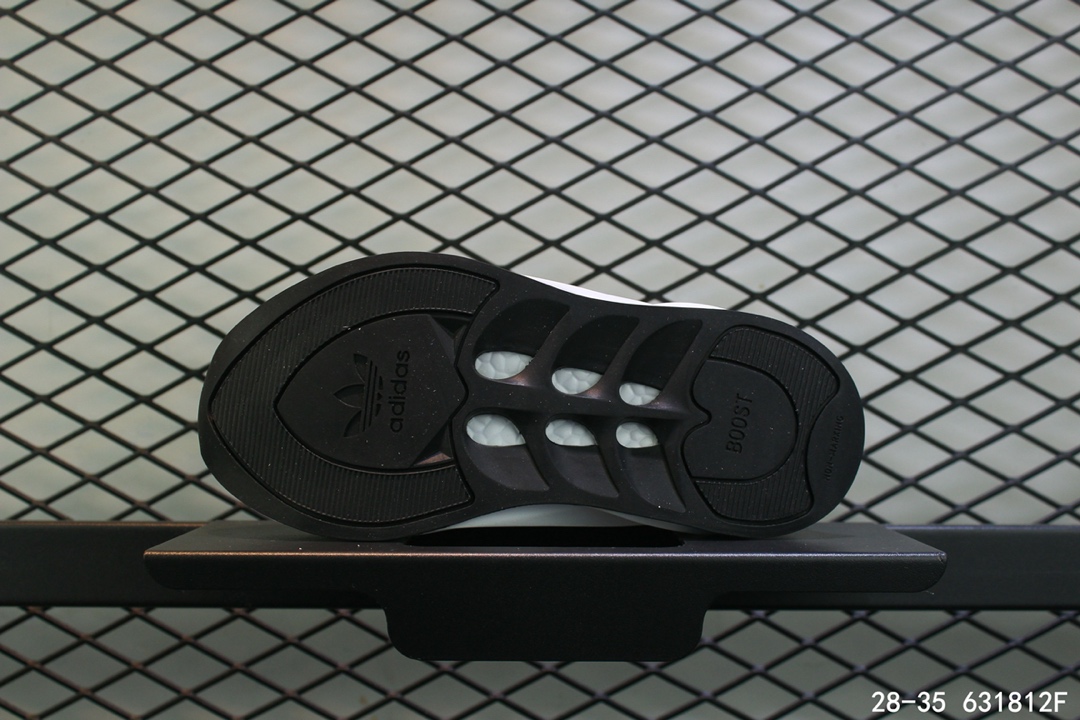 100阿迪达斯adidas 鲨鱼 童鞋 亲子鞋 休闲潮流跑鞋！