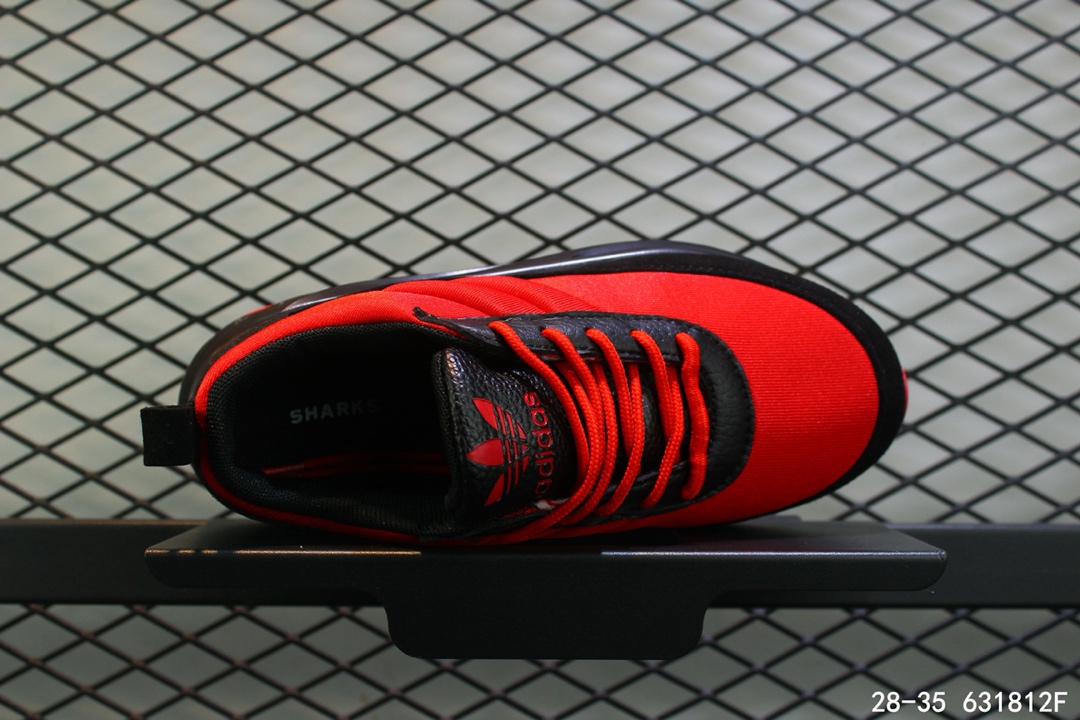 100阿迪达斯adidas 鲨鱼 童鞋 亲子鞋 休闲潮流跑鞋！