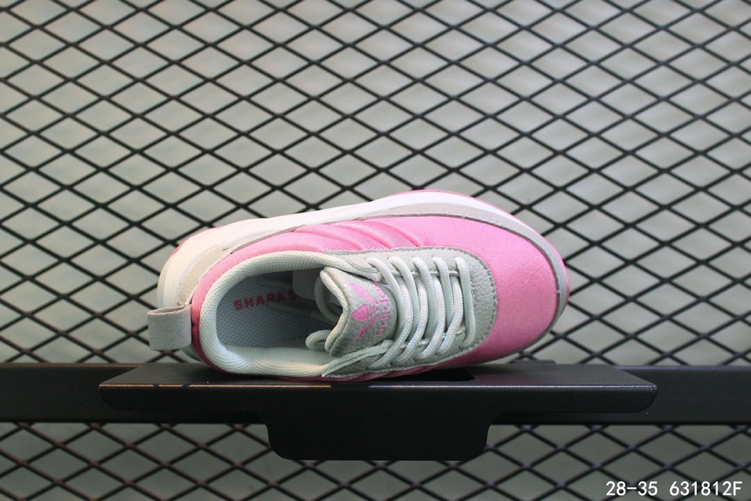 100阿迪达斯adidas 鲨鱼 童鞋 亲子鞋 休闲潮流跑鞋！