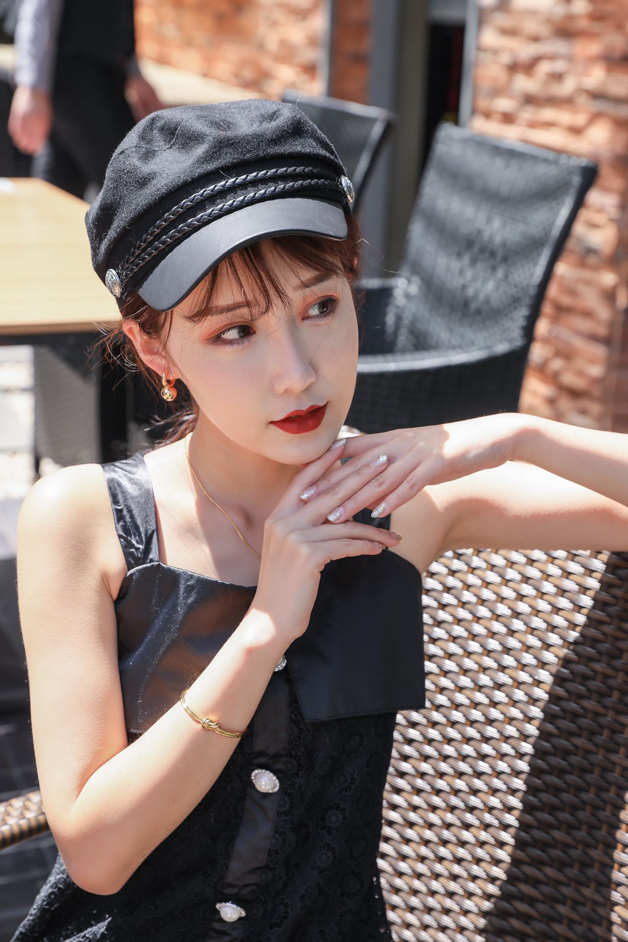 NO:101057,Celine 26 letter necklace wearing picture, Celine, necklace19860909赛琳26个字母项链佩戴图,塞琳,celine,necklace,Jewelry