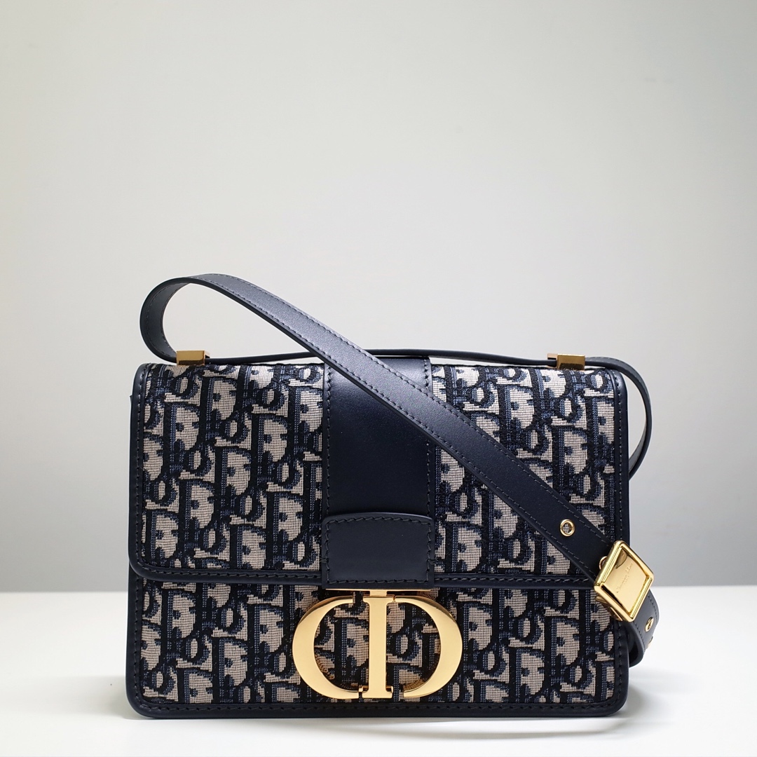 Dior Crossbody & Shoulder Bags Cowhide Fashion