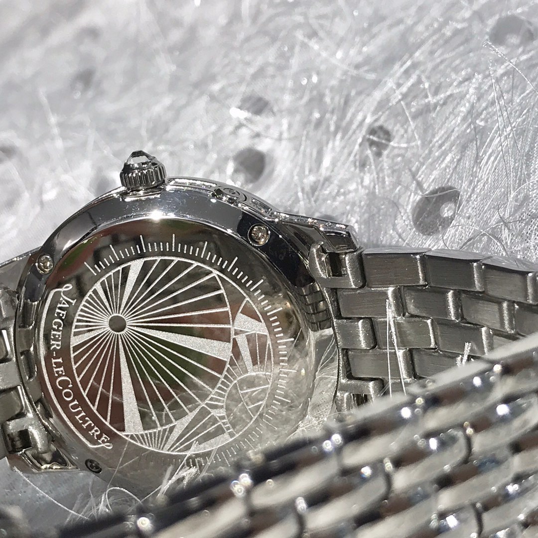 Cartier 积家约会系列复杂月相女款腕表，有皮带和钢带