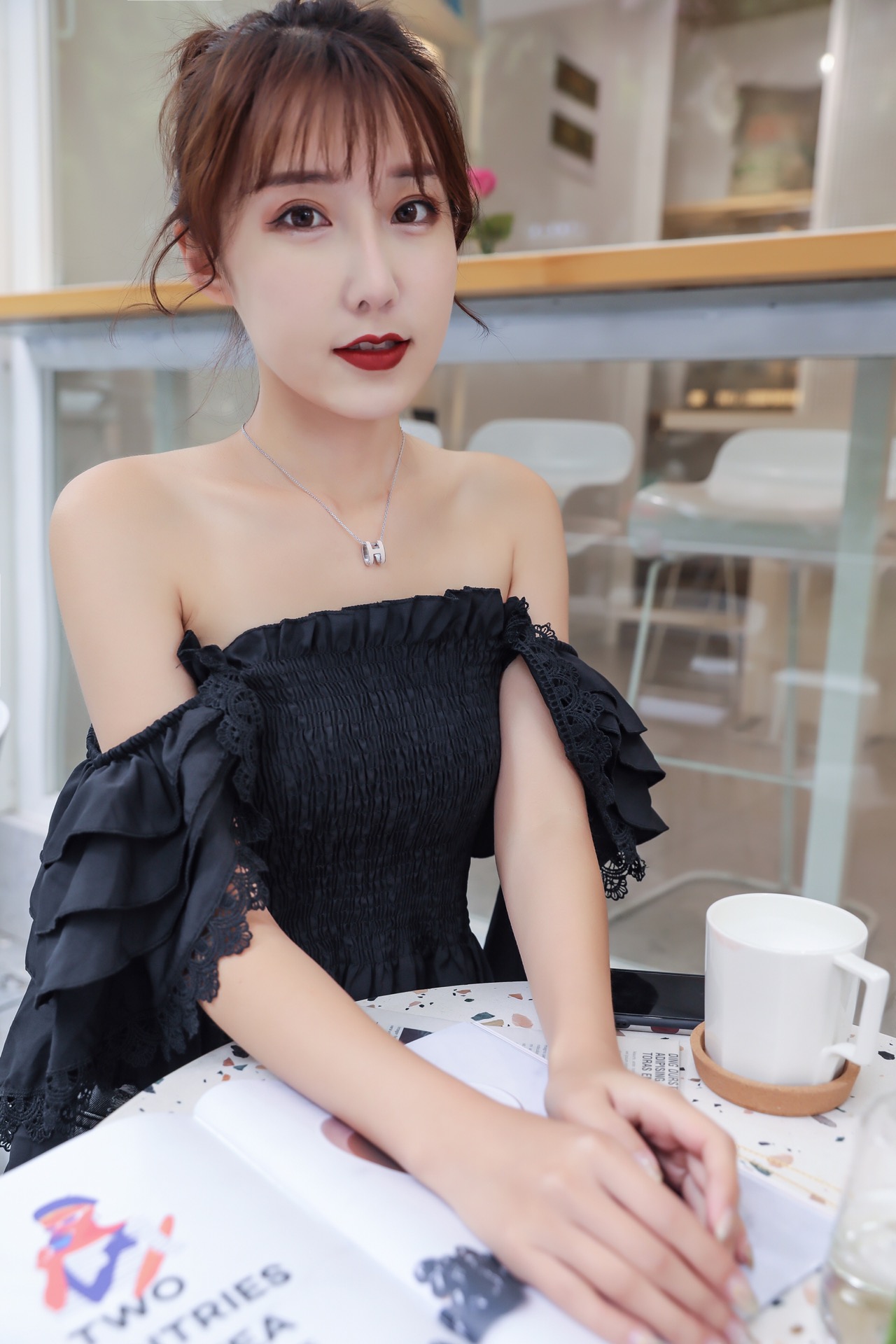 NO:102810,Recommended photos of love horses wearing pictures, platinum, Hermes necklace, hermes, necklace19860909爱 马 仕佩戴图自留款推荐 白金色,爱马仕项链,hermes,necklace,Jewelry