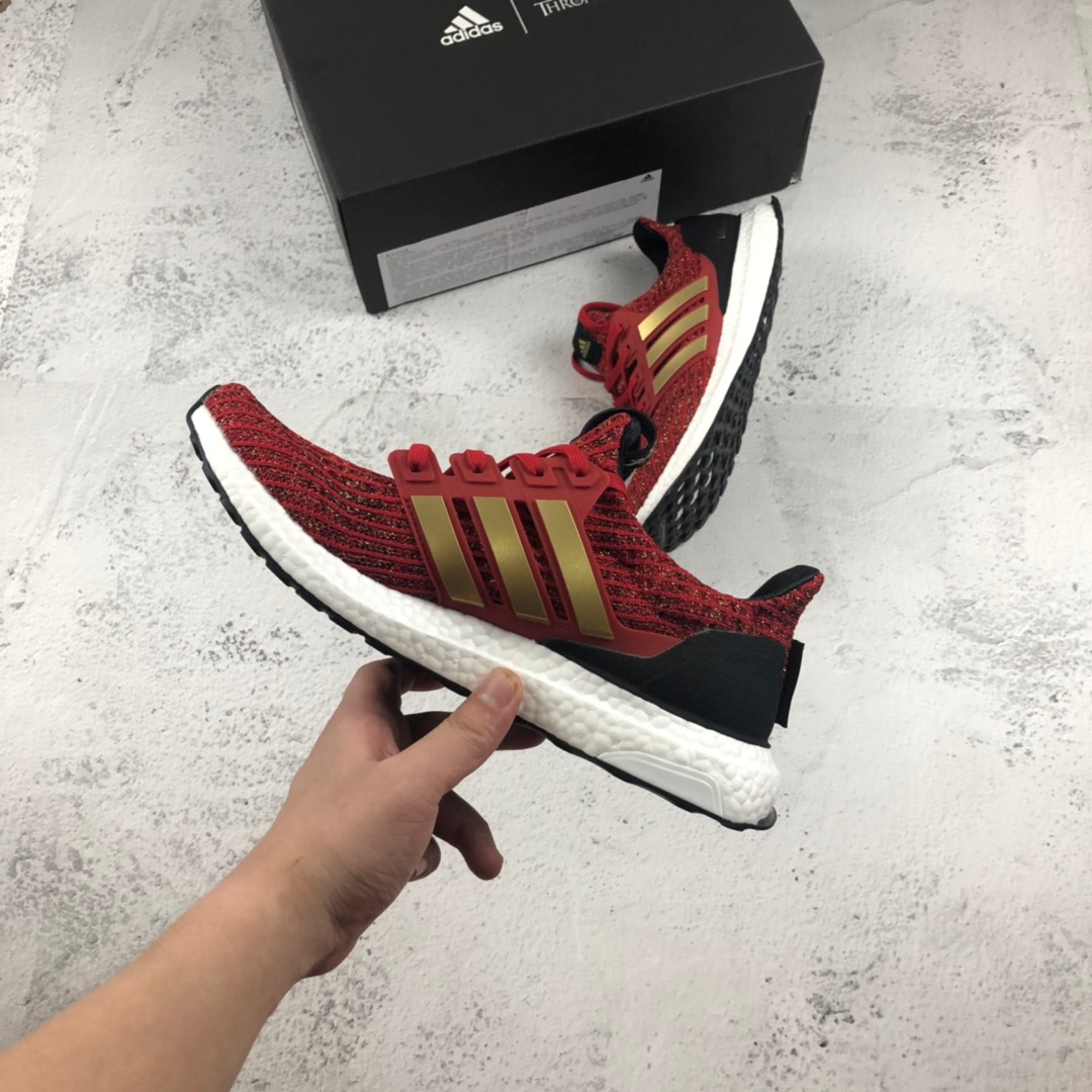220公司级新品 Game Of Thrones x Adidas Ultra Boost 4.0 “House Lannister” 兰尼斯特家族 权利的游戏全新联名UB4.0 缓震透气运动跑鞋。