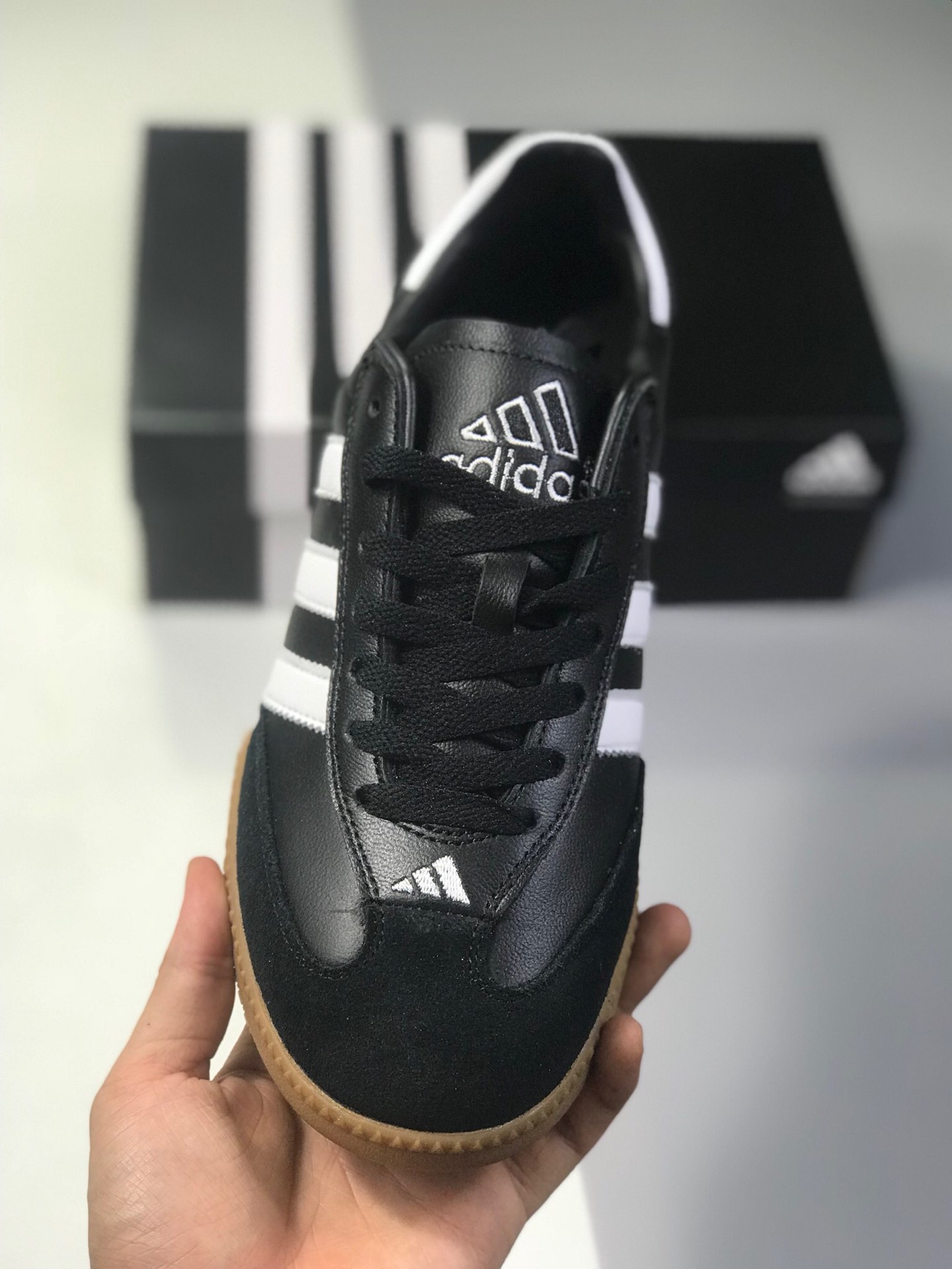 190阿迪板鞋系列 海外代购配色 Adidas 阿迪达斯 Samba Millenium 男子低帮皮面休闲运动板鞋
