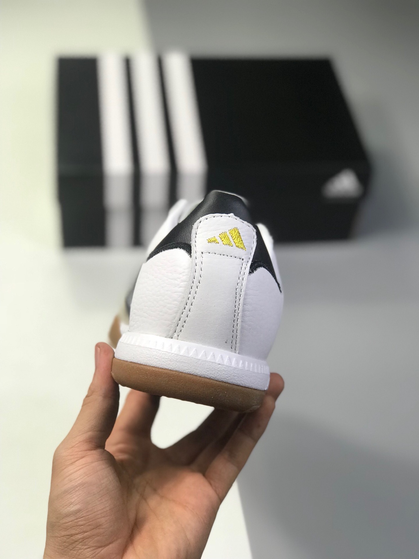 190阿迪板鞋系列 海外代购配色 Adidas 阿迪达斯 Samba Millenium 男子低帮皮面休闲运动板鞋