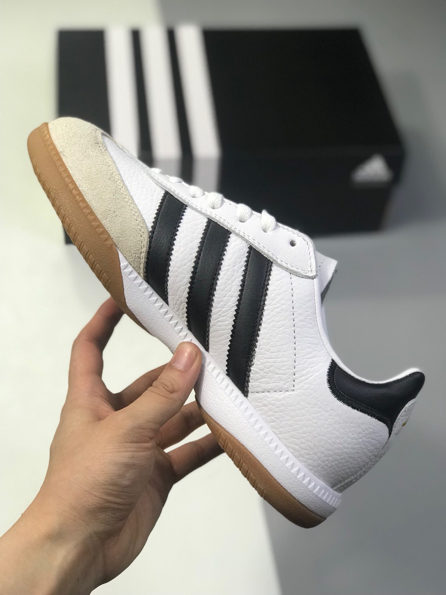 190阿迪板鞋系列 海外代购配色 Adidas 阿迪达斯 Samba Millenium 男子低帮皮面休闲运动板鞋
