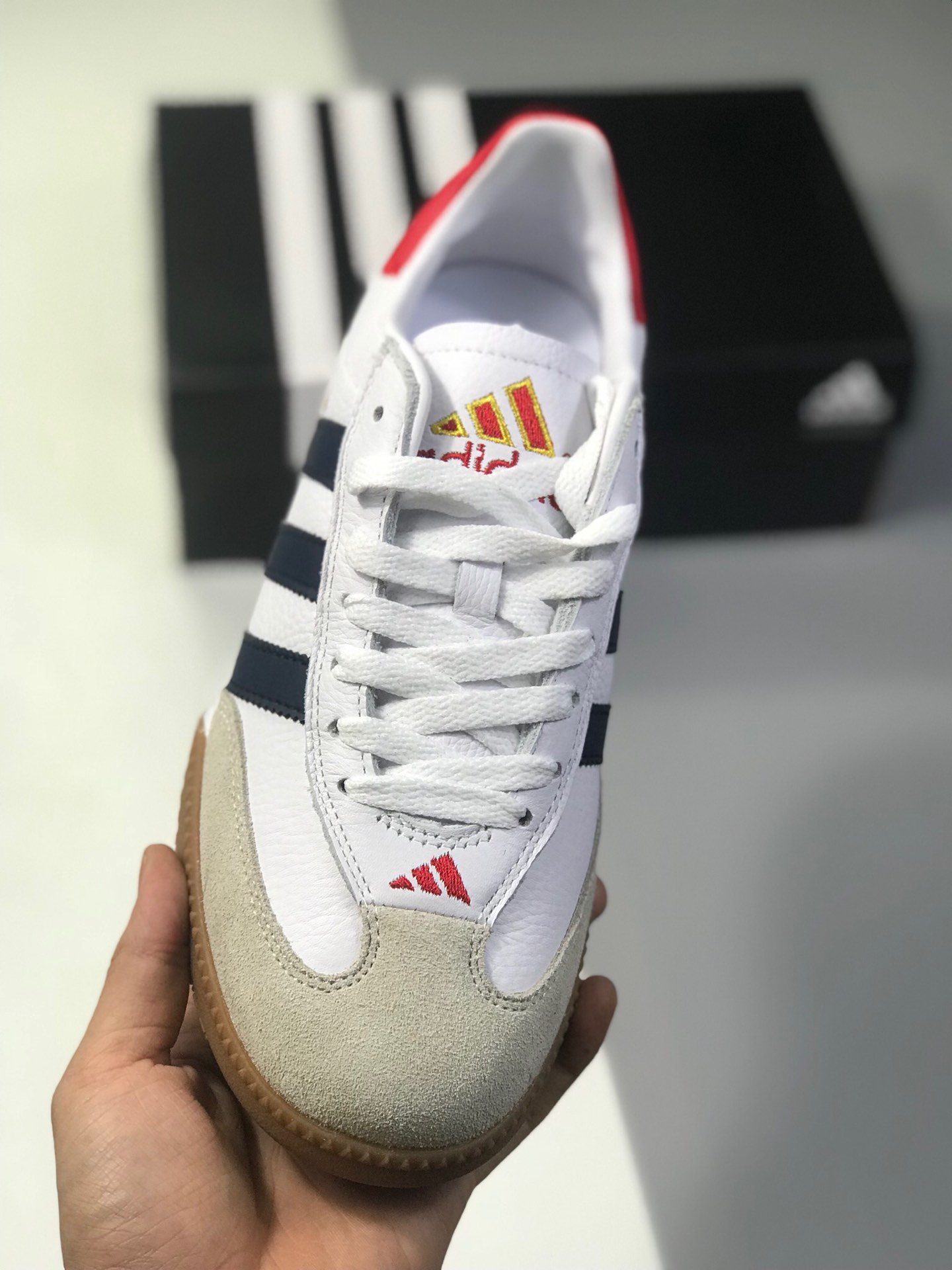 190阿迪板鞋系列 海外代购配色 Adidas 阿迪达斯 Samba Millenium 男子低帮皮面休闲运动板鞋