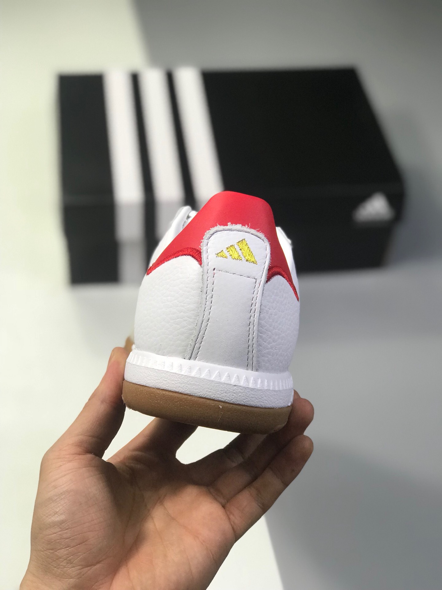 190阿迪板鞋系列 海外代购配色 Adidas 阿迪达斯 Samba Millenium 男子低帮皮面休闲运动板鞋