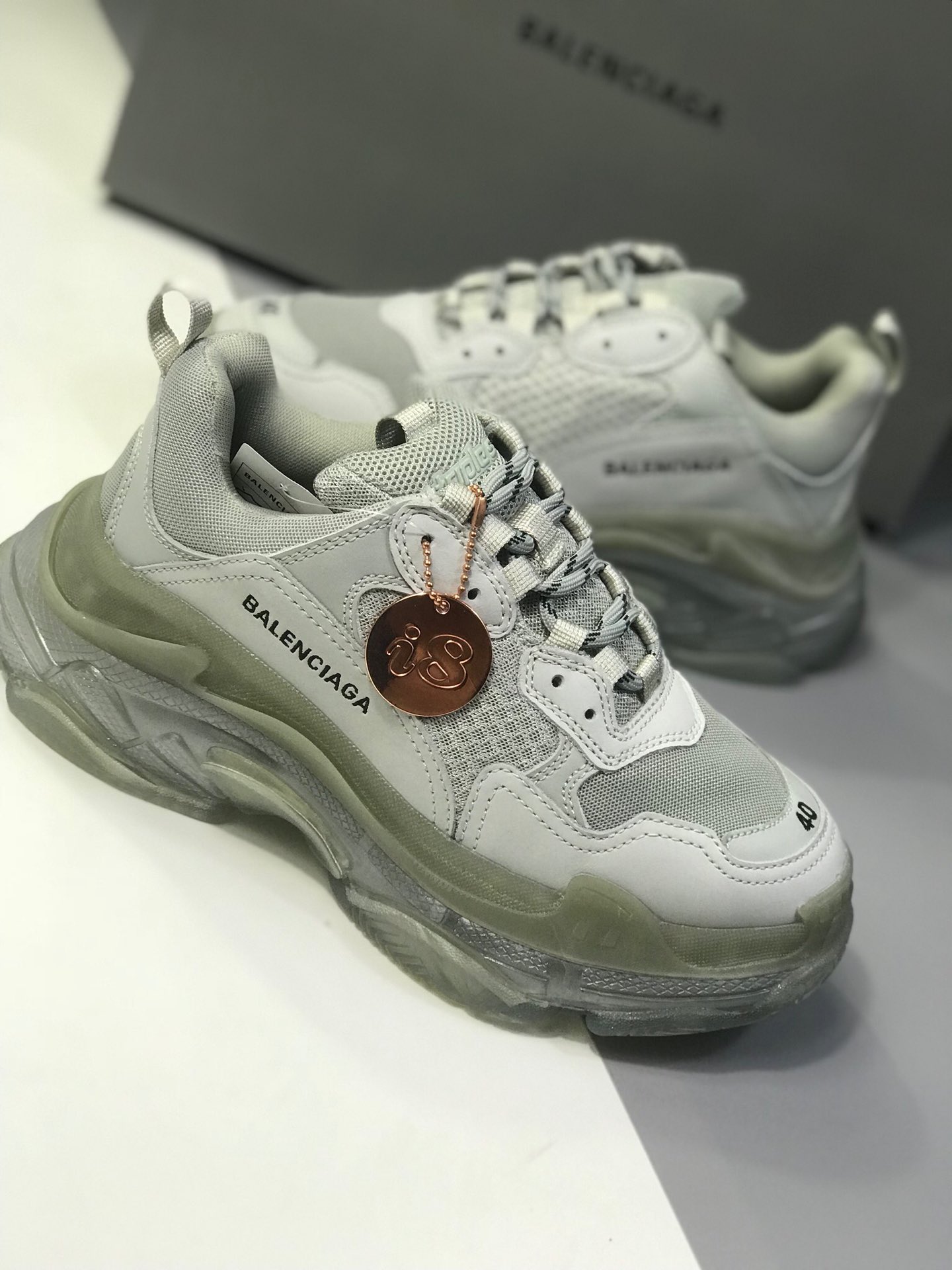 540新配色Balenciaga 巴黎世家 Triple S 3.0 三代复古休闲跑鞋 全组合氮气水晶大底