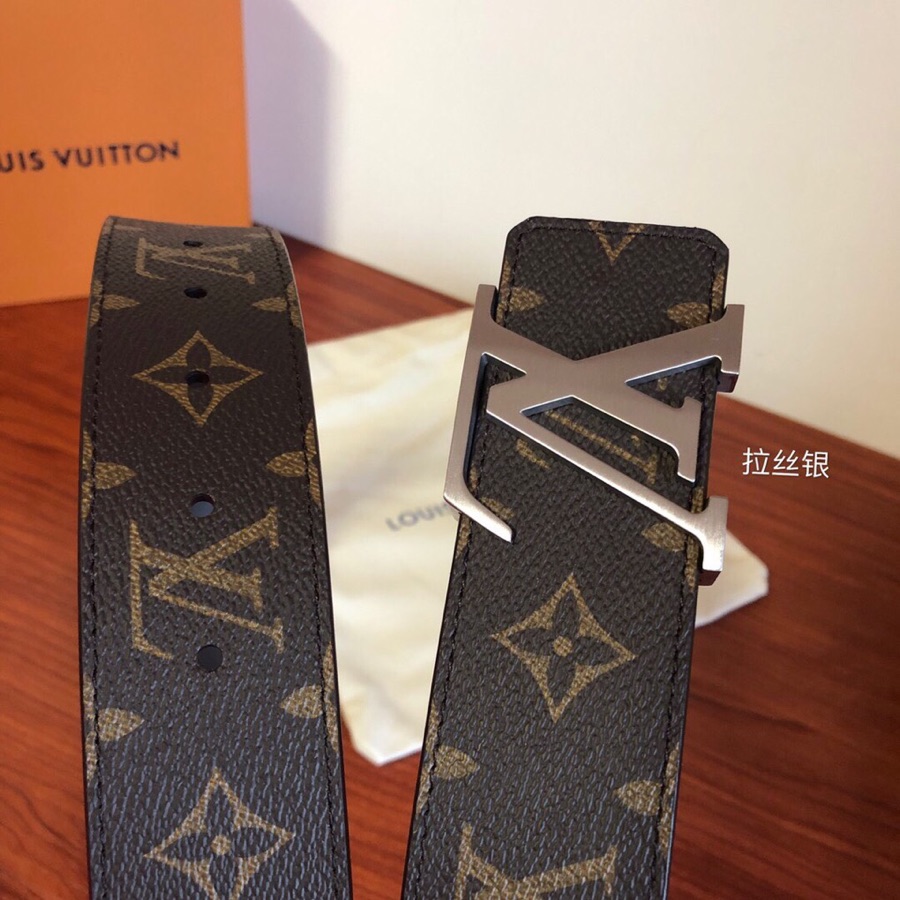 品牌LV.易路威登️:材料意大利进口原版牛皮原版皮钢扣百搭西裤牛仔裤时尚大牌实物更靓️专柜品质配送全套礼