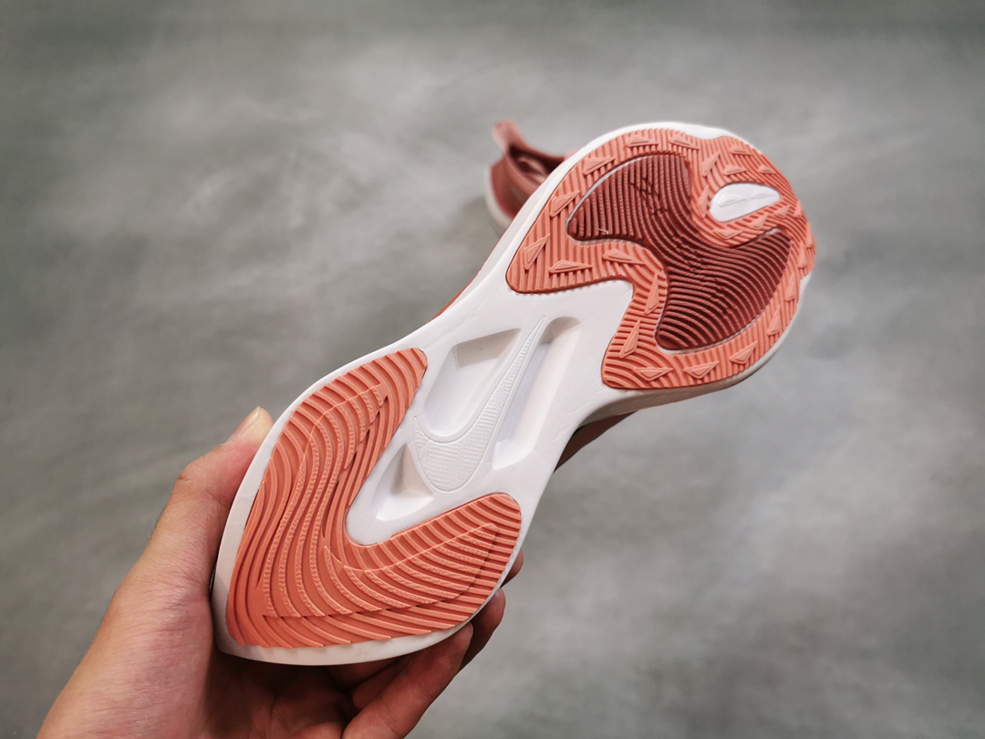 140  新品出货集万千宠爱于一身NIKE2019年度夏季最当红爆款  NIKE  ZOOM  GRAVITY 顶级超跑