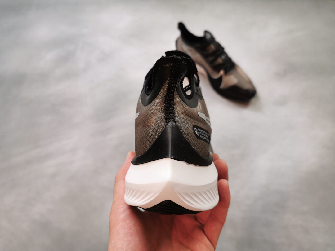 140  新品出货集万千宠爱于一身NIKE2019年度夏季最当红爆款  NIKE  ZOOM  GRAVITY 顶级超跑