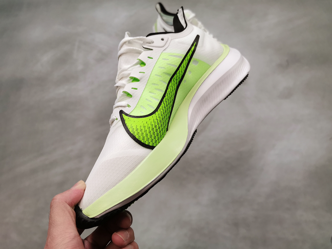 140  新品出货集万千宠爱于一身NIKE2019年度夏季最当红爆款  NIKE  ZOOM  GRAVITY 顶级超跑