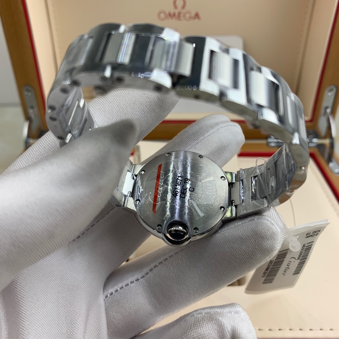 Cartier 皇家 卡地亚蓝气球系列33尺寸镶钻女表