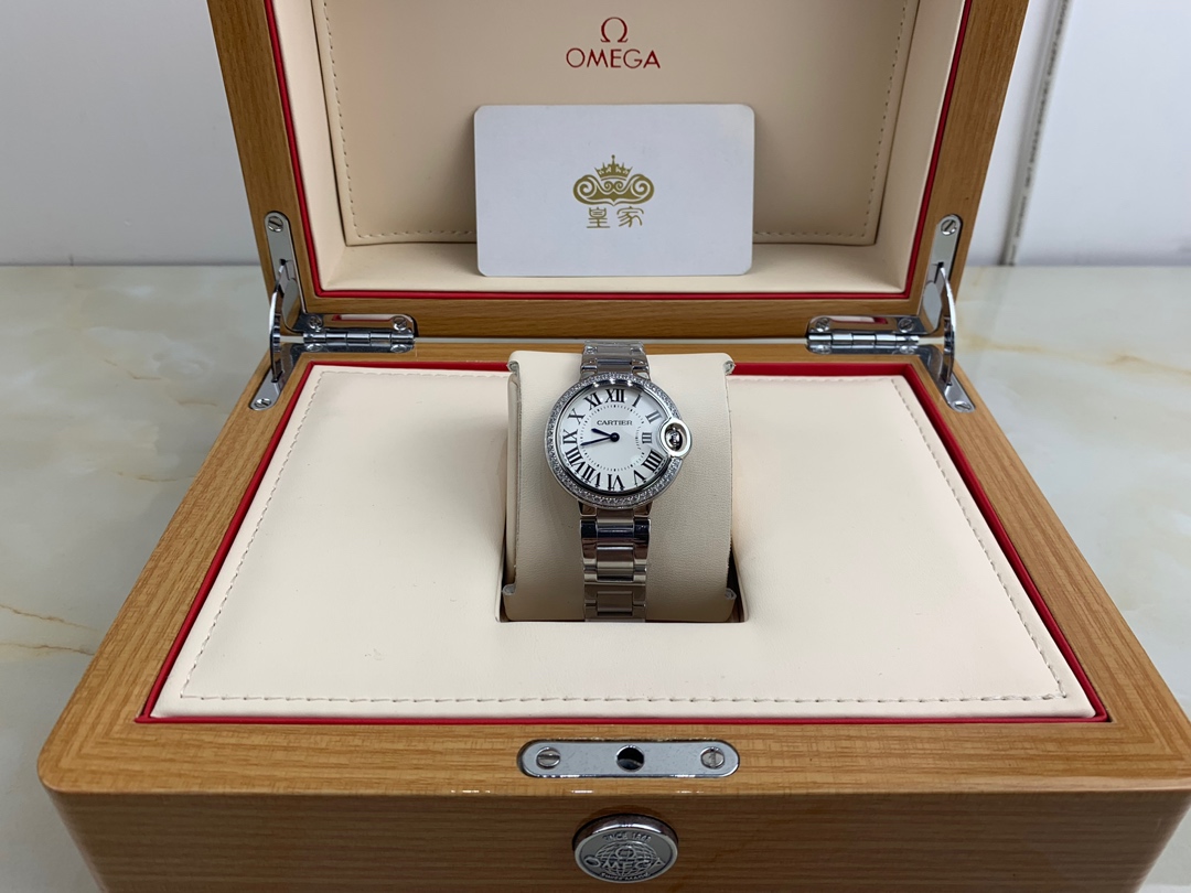 Cartier 皇家 卡地亚蓝气球系列33尺寸镶钻女表
