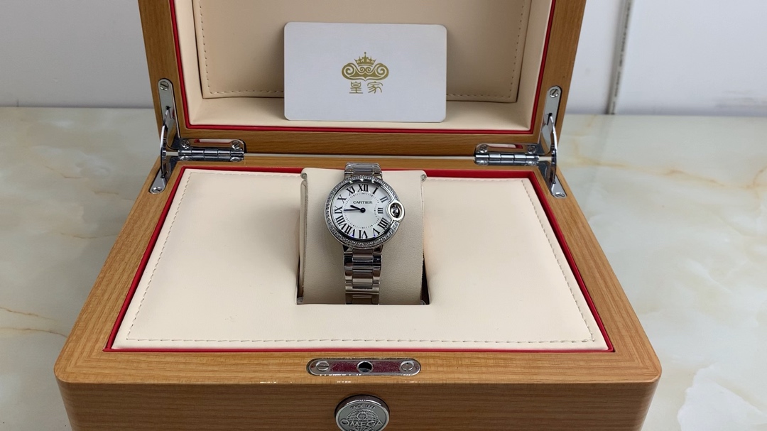 Cartier 皇家 卡地亚蓝气球系列33尺寸镶钻女表视频欣赏